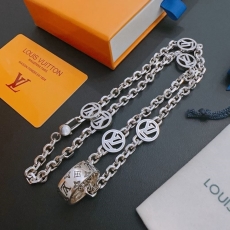 Louis Vuitton Necklaces